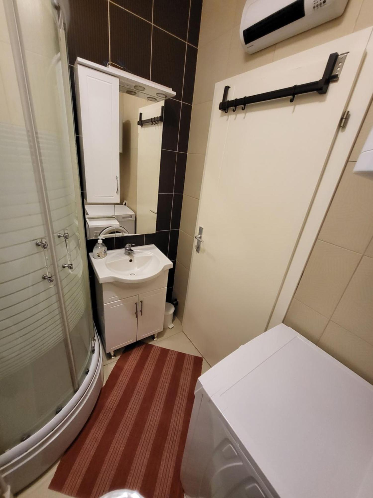 Stan Na Dan Prnjavor, Gajba U Centru Apartment Exterior photo
